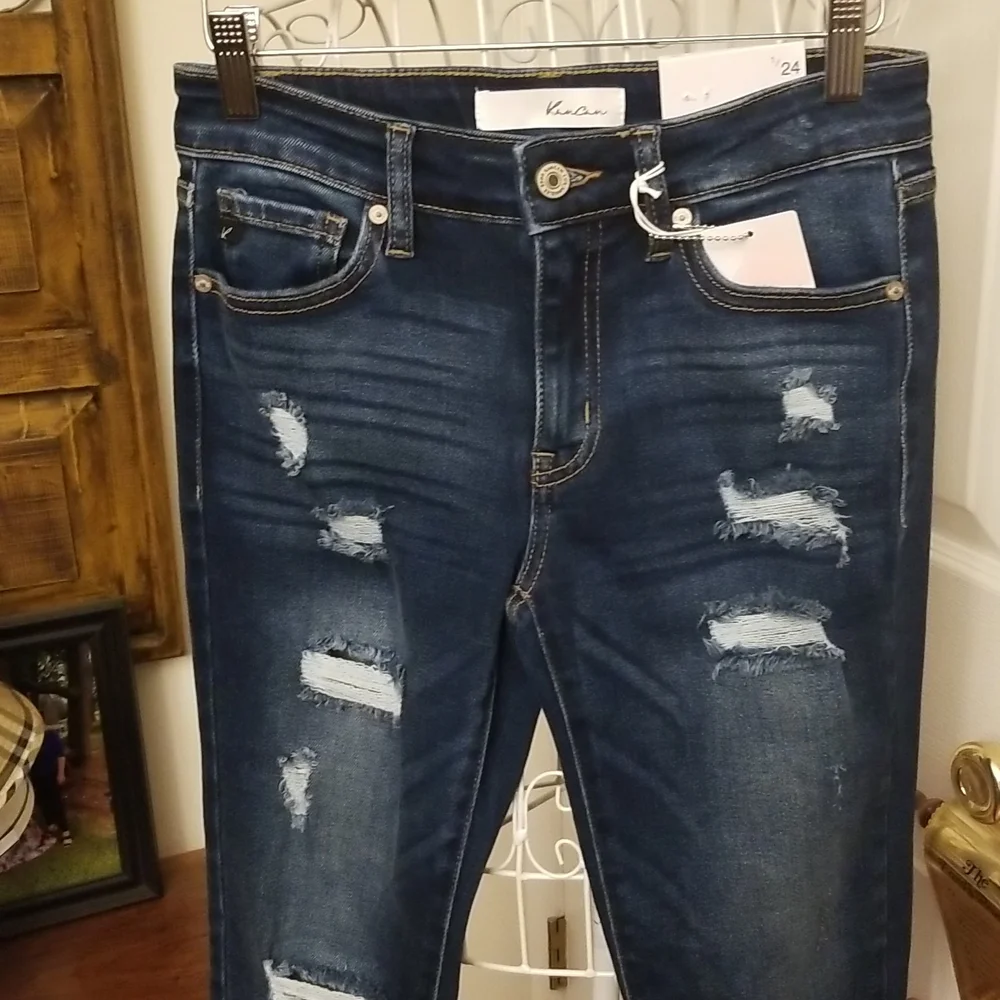 KanCan distressed jeans, New with tags - Picture 4 of 12